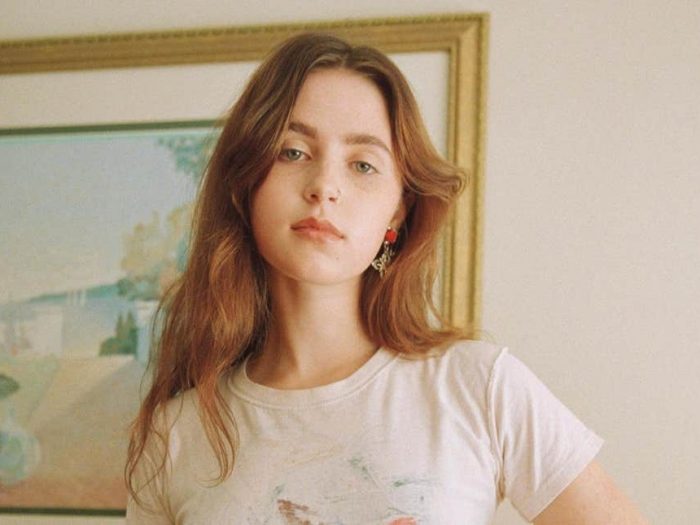 Clairo acierta sorpresivamente con &quot;Immunity&quot;