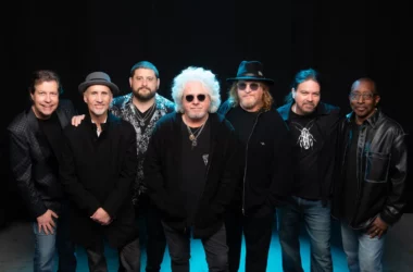 Toto en Chile - Dogz of Oz